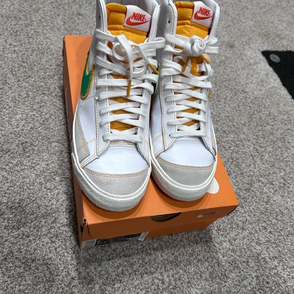 Nike Other - Nike Blazer Mid '77 Vintage White and Gold